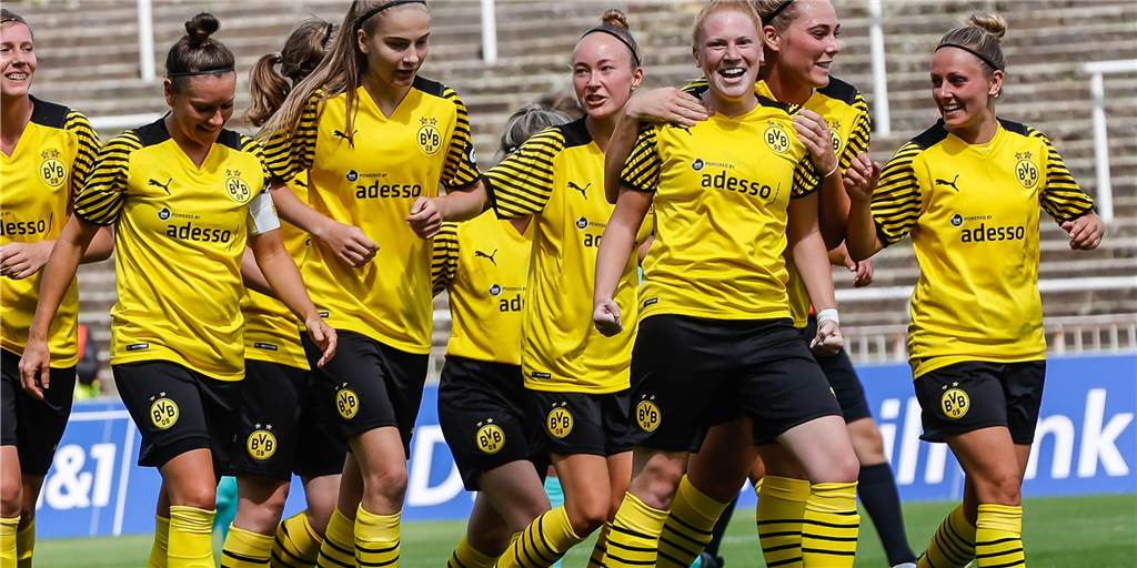 Irrer Hype: Kreisliga-Fußballerinnen des BVB sprechen von Wahnsinn Irrer Hype: Kreisliga-Fußballerinnen des BVB sprechen von Wahnsinn