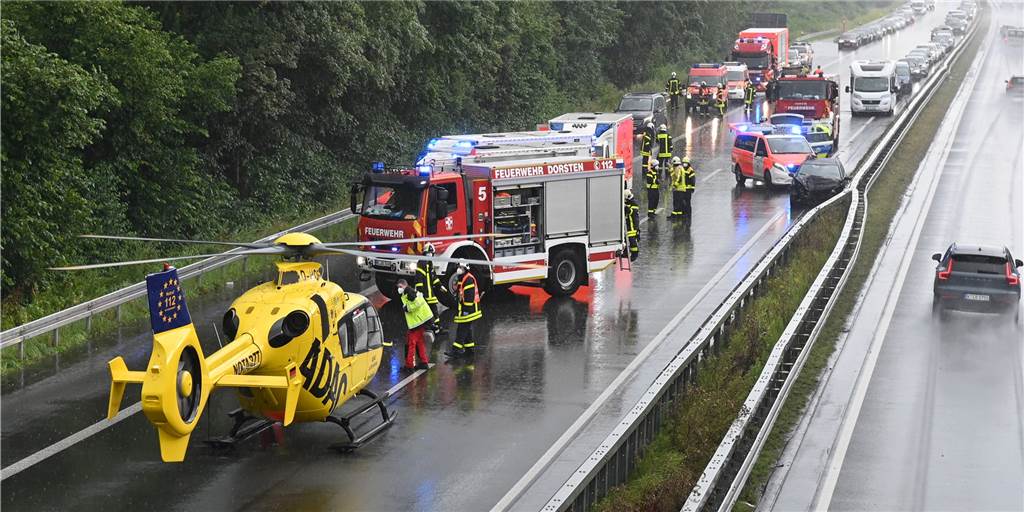 Die Schreckensbilanz der Polizei: Immer mehr Unfälle auf der A 31 Immer häufiger gibt es Unfälle auf der A31 im Bereich Dorsten/Schermbeck. Manchmal muss sogar ein Rettungshubschrauber eingesetzt werden.
