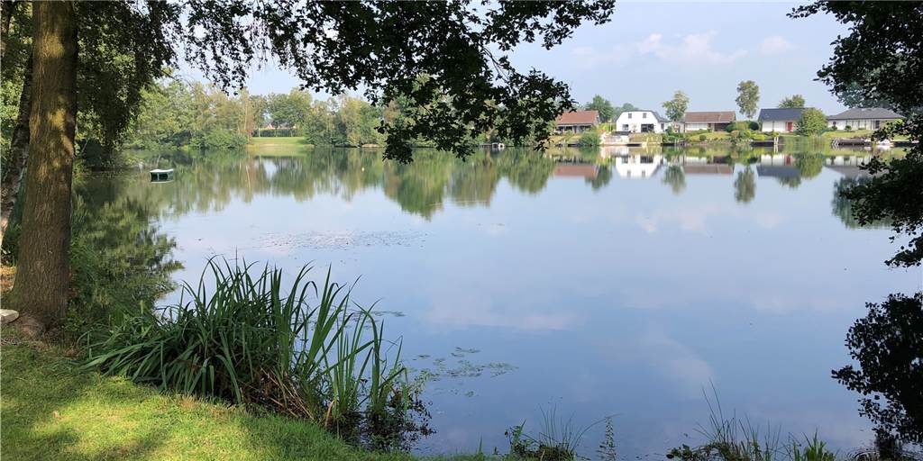 Pläne für das Erholungsgebiet „Seerose“ gehen in die nächste Runde Idylle am Seeufer: Der Eigentümer möchte das Erholungsgebiet "Seerose" in Ellewick erweitern.