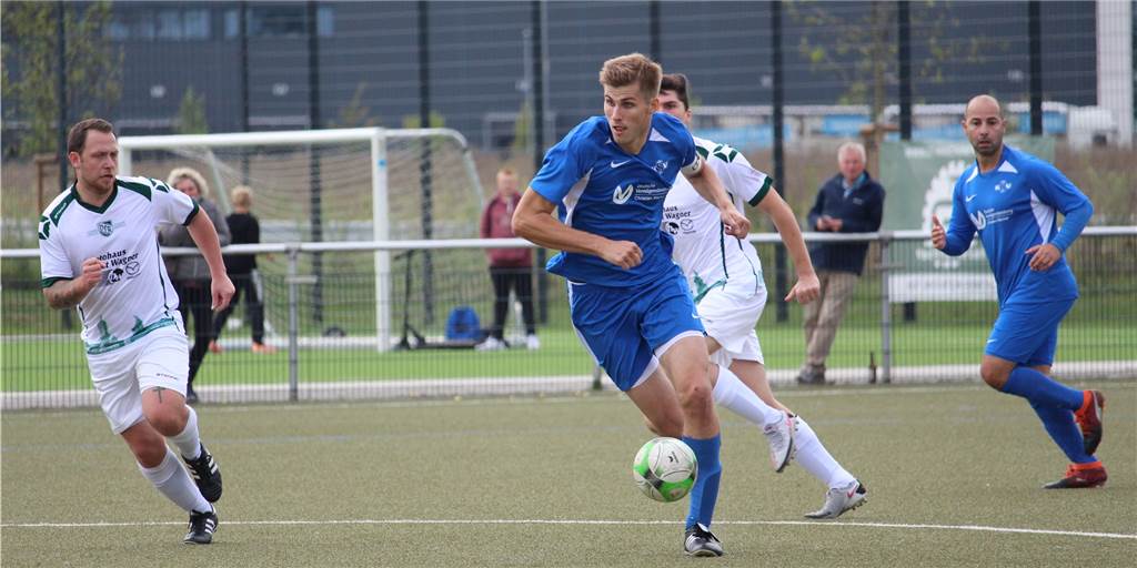 „Teilweise desolat“: VfR Sölde verpasst dem Königsborner SV den nächsten Dämpfer Damian Marchewka rückte im zweiten Durchgang nach vorne, trotzdem lief beim KSV nicht allzu viel zusammen.