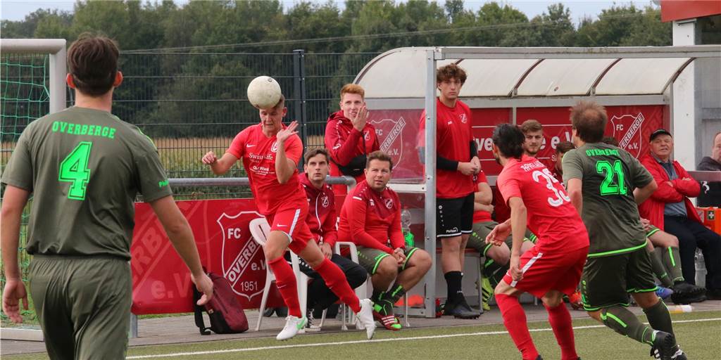 2 Spieler in Autounfall verwickelt - RW Unna hat FCO-Stürmer Wittwer nicht auf dem Schirm Jesper Böhne und RW Unna machten in Overberge ein offensivstarkes Spiel, das allerdings nur zu einem Remis langte.