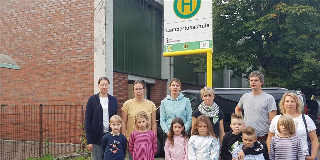 Schreck am Morgen: Busfahrer fuhr an der Lambertusschule vorbei Schreck am Morgen: Busfahrer fuhr an der Lambertusschule vorbei