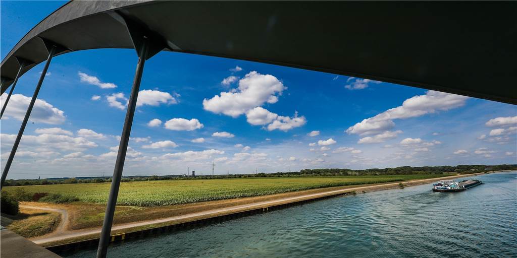 „Im Dicken Dören“: Schlechtes Zeugnis aus Dortmund für die Nachbarstadt Noch bestimmt Landwirtschaft das Bild auf dem Areal des geplanten Waltroper Industriegebiets. In Dortmunds Nachbarstadt schreitet die Bauleitplanung derweil voran.