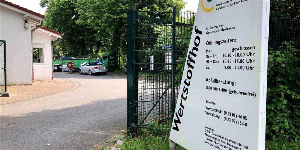 Skurriler Einbruch beim Wertstoffhof endet mit Freispruch Auf dem Wertstoffhof in Holzwickede soll es zu einem Reifendiebstahl gekommen sein. Vor Gericht konnte dem Angeklagten seine vermeintliche Tat aber nicht nachgewiesen werden.