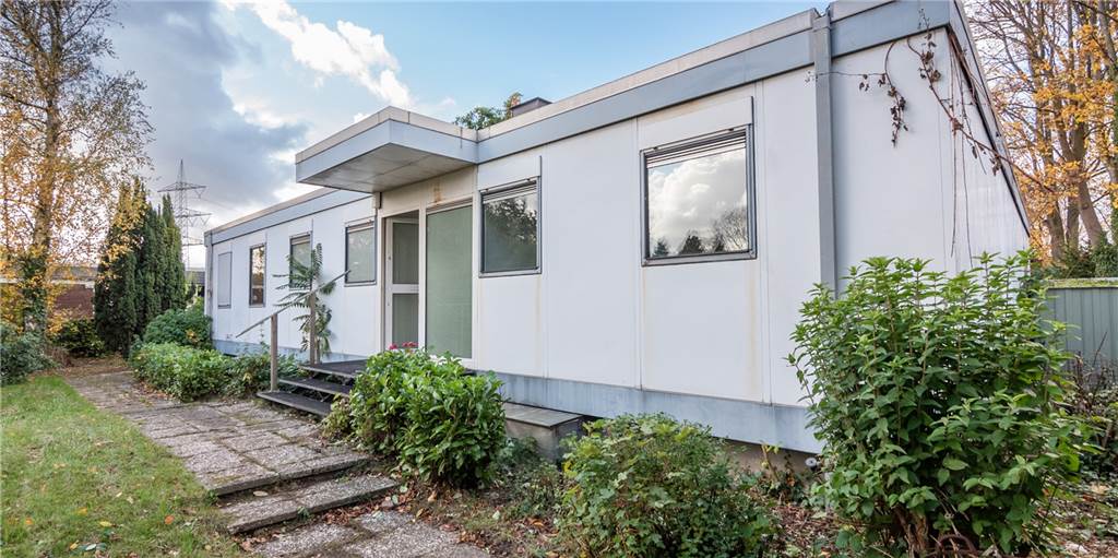 Rund 200 solcher Stahl-Bungalows wurden in den 60er-Jahren von Hoesch produziert.