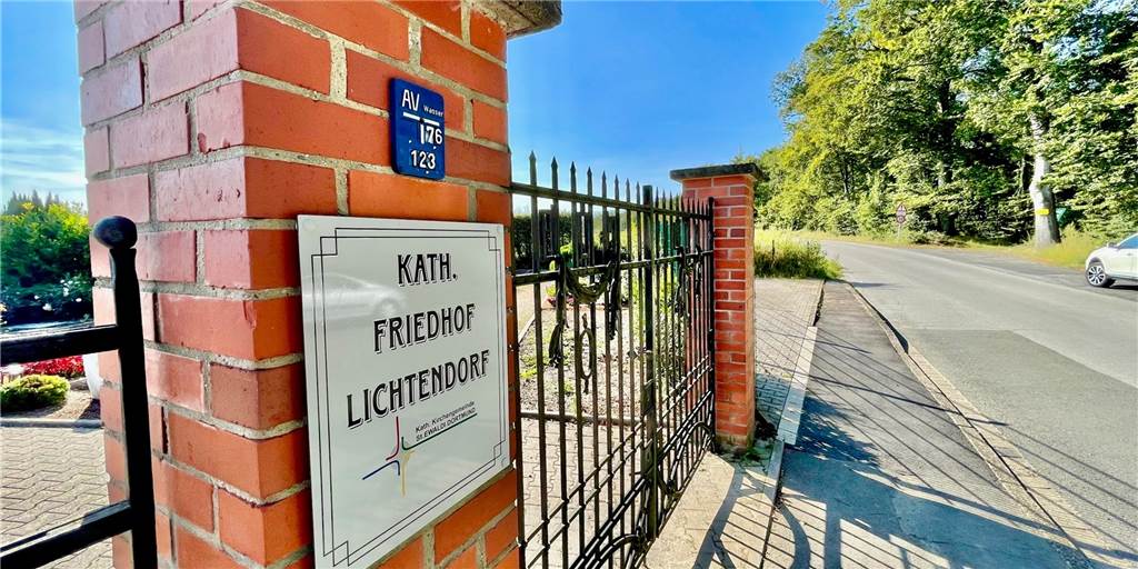 Hinter dem Friedhof wird es lebensgefährlich – für Mensch und Tier Hinter dem Friedhof wird es lebensgefährlich – für Mensch und Tier