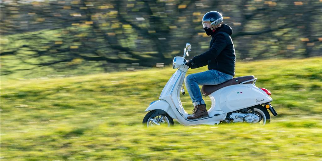 Weil der Chef ihn brauchte: Vespa-Fahrer (26) fuhr ohne Erlaubnis Weil der Chef ihn brauchte: Vespa-Fahrer (26) fuhr ohne Erlaubnis