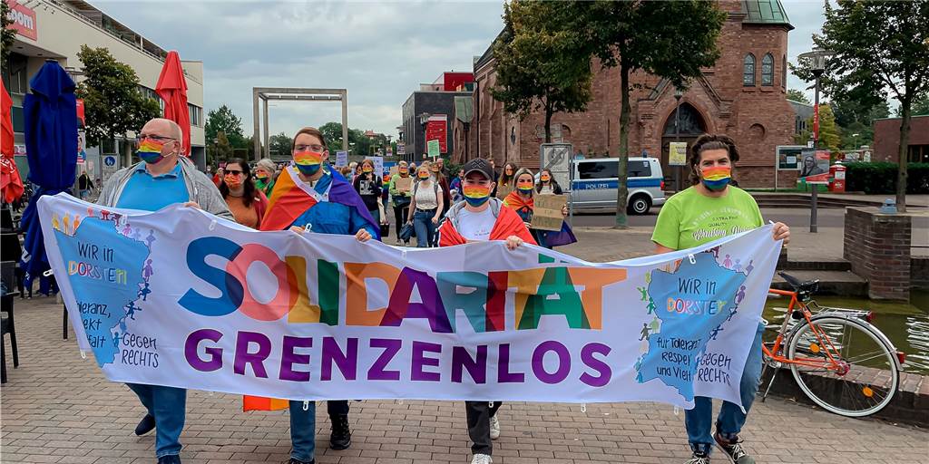 Demo gegen Rechts in Dorsten – und was die AfD dazu sagt (mit Video) Demo gegen Rechts in Dorsten – und was die AfD dazu sagt (mit Video)