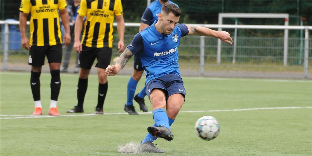 FC Frohlinde: Mario Djordic verballert Elfmeter und schießt dann doch ein Tor FC Frohlinde: Mario Djordic verballert Elfmeter und schießt dann doch ein Tor