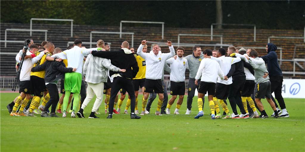 Spitzenreiter! Borussia Dortmunds U23 stürmt an die Tabellenspitze Spitzenreiter! Borussia Dortmunds U23 stürmt an die Tabellenspitze