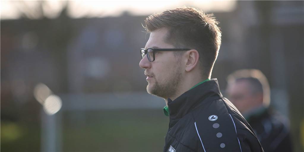 Nachwuchs-Mannschaften des SuS Olfen in Not: „Fakt ist: Wir werden alles geben“ SuS-Trainer Sascha Burzynski trifft mit seiner Mannschaft in der Landesliga auf Top-Teams wie SG Wattenscheid 09 oder Hammer SpVg.