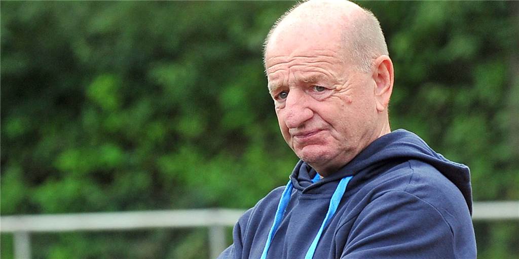 Dortmunder Klub zerstört perfekte Bilanz des VfB Westhofen – und ist jetzt selbst Favorit? Lothar Huber ist inzwischen für den VfB Westhofen als Trainer aktiv.