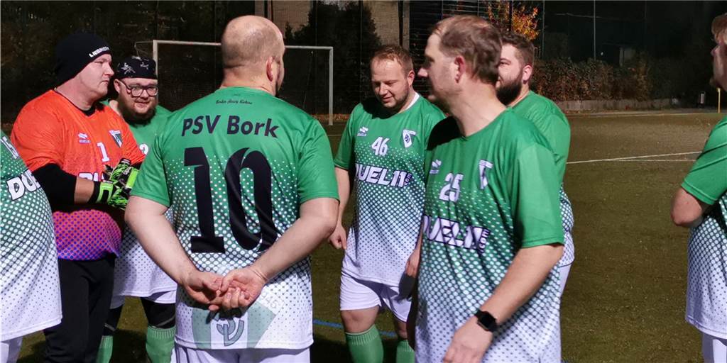 Die Heavy Kickers des PSV Bork sind eine Fußballmannschaft für Übergewichtige.