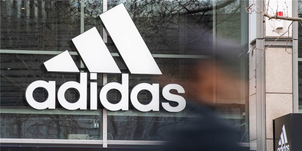 Dortmunder Preisträger: Verein trennt sich von Adidas, um nachhaltiger zu werden Ein Dortmunder Verein verzichtet auf Adidas-Trikots - für die Nachhaltigkeit.