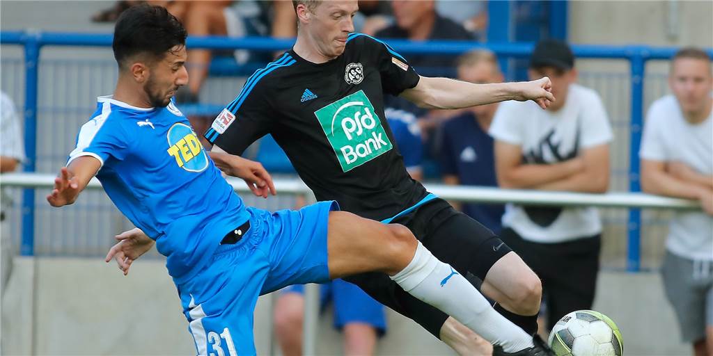 Sunday League und Sauerland: Zwei Ex-Brünninghauser treffen auf den alten Klub Kerim Acil (l.) hier noch in Diensten des FC Brünninghausen.