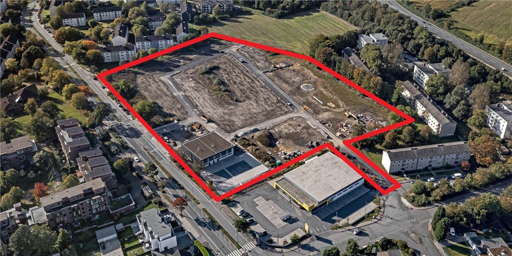 Castrop-Rauxeler Baugebiet: Noch nicht erschlossen, aber schon ausverkauft Das Baugebiet auf dem alten Erin-Schacht 5. Unten in der Mitte erkennt man den Lidl, links davon das neue Gerätehaus des Löschzugs Rauxel Dorf an der Pallasstraße.