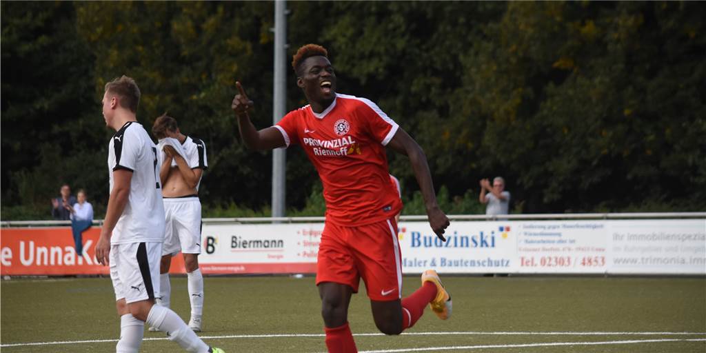 Schon 10 Treffer: Bezirksliga-Toptorjäger Ibrahima Camara - Lebensversicherung des SSV Mühlhausen Schon 10 Treffer: Bezirksliga-Toptorjäger Ibrahima Camara - Lebensversicherung des SSV Mühlhausen