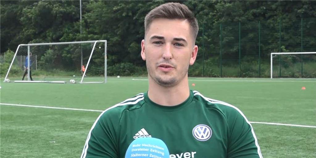 HZ-Fragenballern: Rouven Maly oder Lukas Kraft - wer läuft mehr auf dem Platz? In Folge 17 des HZ-Fragenballern stellen sich Lukas Kraft (hier im Bild) und Rouven Maly von Concordia Flaesheim unseren Fragen.