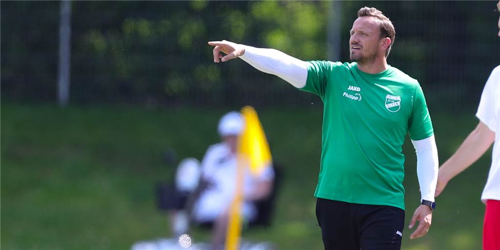 Trainerverlängerung beim SuS Olfen: Überraschung ist geglückt, birgt aber Risiken Patrick Linnemann bestimmt weiter die Geschicke an der Seitenlinie des SuS Olfen.