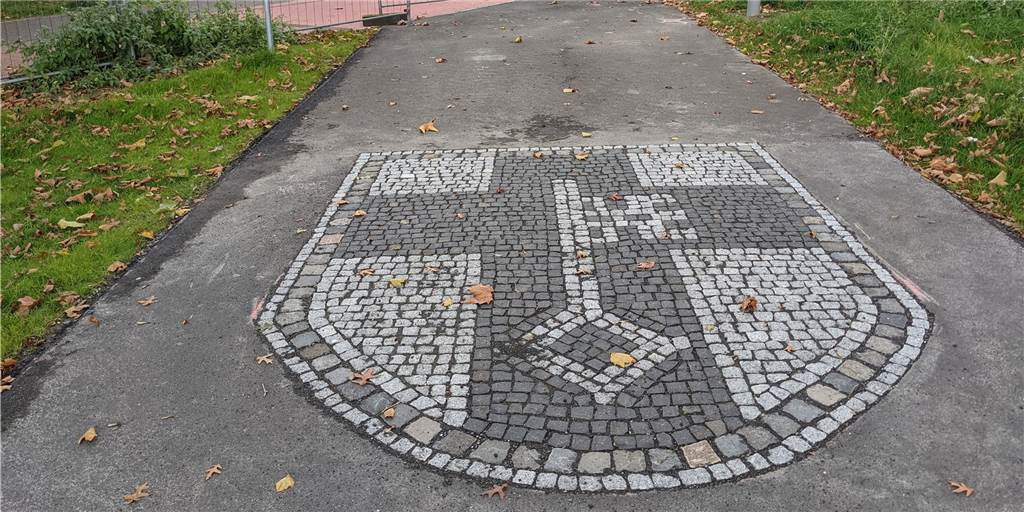 Nach acht Jahren: Neues Bodenmosaik mit dem Stadtwappen von Dorsten Das neue Mosaik des Stadtwappens von Dorsten.
