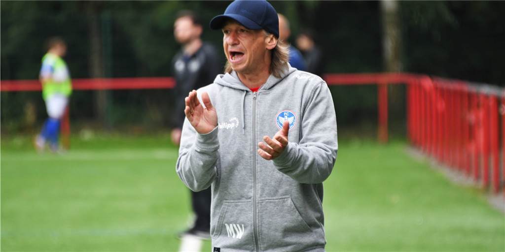 „Schlechtestes Spiel der Saison“: Wurst fordert trotz Derbysieg eine Steigerung gegen Waltrop FC-Trainer Michael Wurst war trotz des Derbysieges gar nicht zufrieden mit der Leistung.