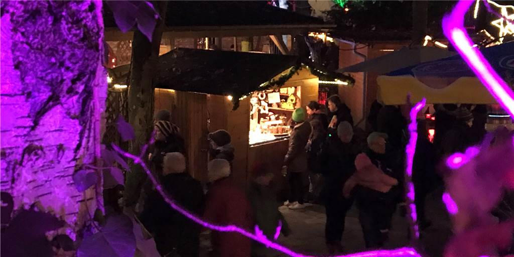 Vorverkauf für Adventsmarkt in der Freilichtbühne in Werne ist gestartet Die Freilichtbühne in Werne verwandelt sich wieder in eine Weihnachtslandschaft. Für den Besuch auf dem Adventsmarkt benötigen Besucher eine Eintrittskarte.