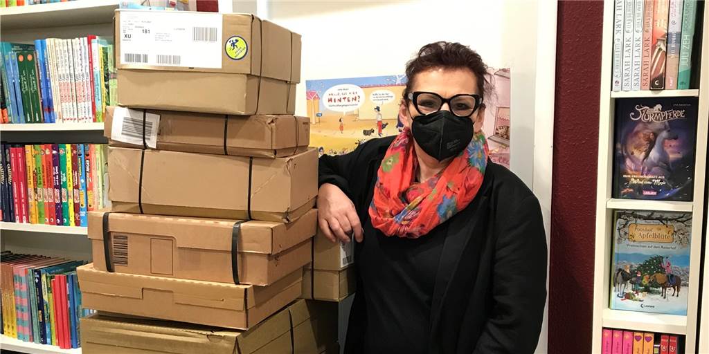 Buchhändlerin schlägt Alarm und rät: Weihnachtsgeschenke jetzt kaufen Gehamstert wird jetzt auch im Buchhandel. Um in der Weihnachtszeit genügend Ware zu haben, sei das notwendig, erklärt Martina Tielker, Inhaberin des Buchladens Leselust.