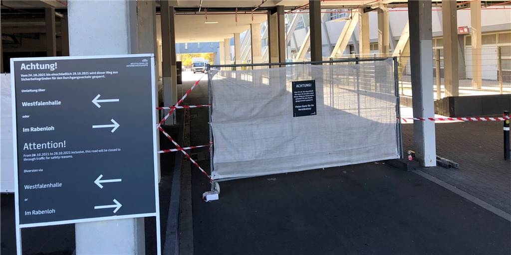 Wichtiger Weg zum Stadion dicht: Verständnis hat fast niemand Wichtiger Weg zum Stadion dicht: Verständnis hat fast niemand