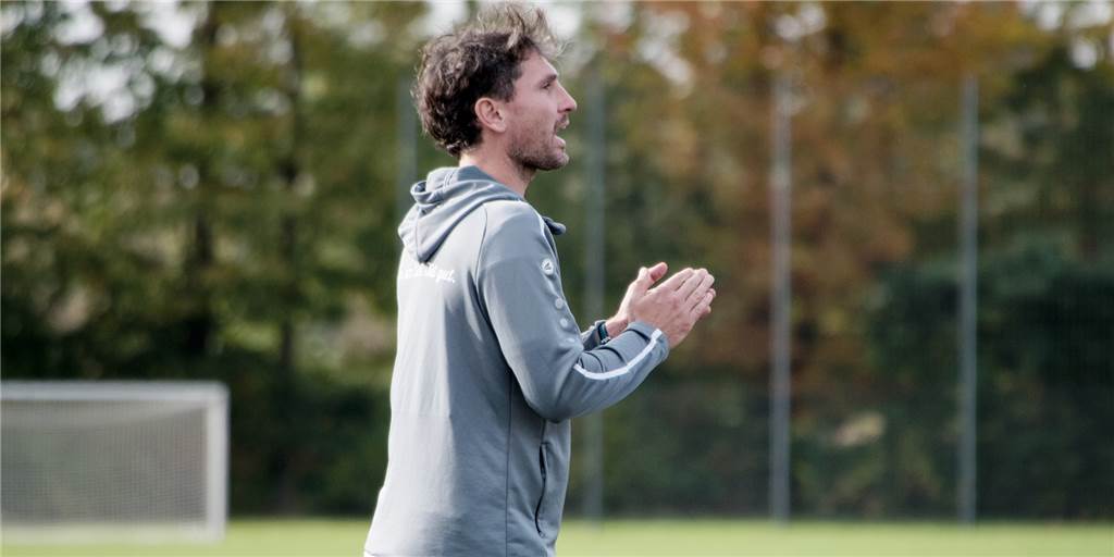 Dritte Niederlage in Folge: Das Landesliga-Team des TuS Haltern unterliegt Wettringen Musste gegen Wettringen selbst auch wieder auf den Platz: Sebastian Amendt vom Landesliga-Team des TuS Haltern am See.