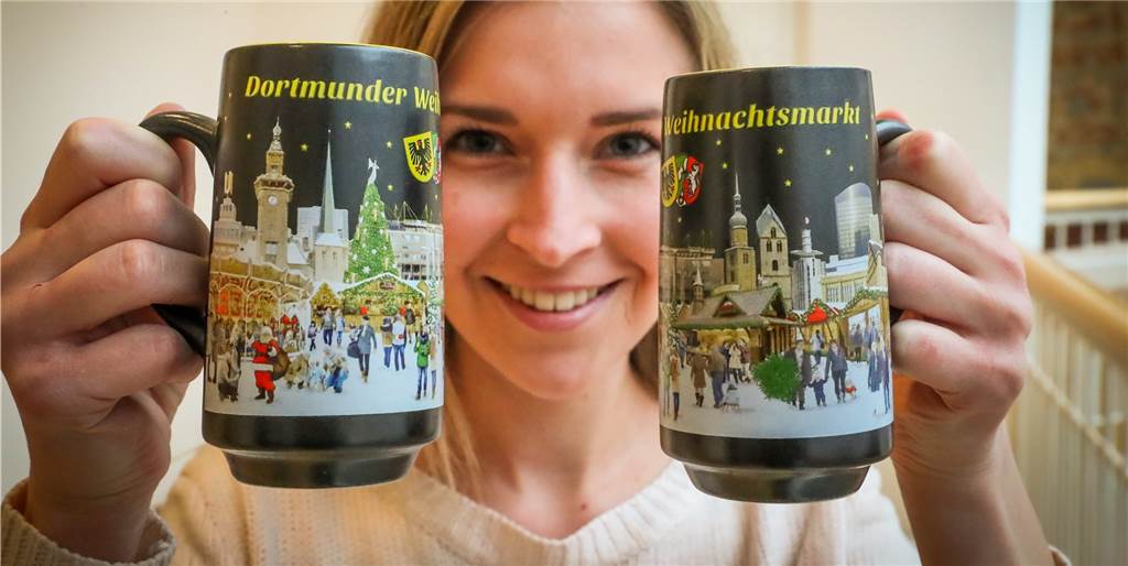 Die Glühweintasse des Dortmunder Weihnachtsmarkts - hier das 2017er-Modell - ist ein beliebtes Andenken für viele Besucher und ein gefragtes Sammlerobjekt. Wann wird das 2021-Design vorgestellt?
