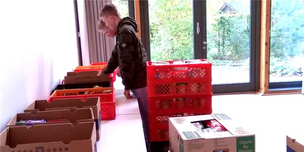 Sammelaktion für Ahauser Tafel: „Firmlinge haben super Job gemacht“ Die Sammlung der Firmbewerber der Kirchengemeinde Heilig Kreuz Heek war ein großer Erfolg.