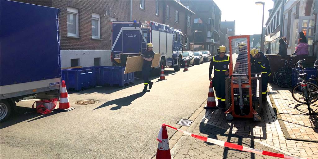 Schon wieder Wirbel um die Drogenplantage an der Tembrinkstraße Im April 2020 nahm die Polizei eine Drogenplantage in einem Haus an der Tembrinkstraße hoch.