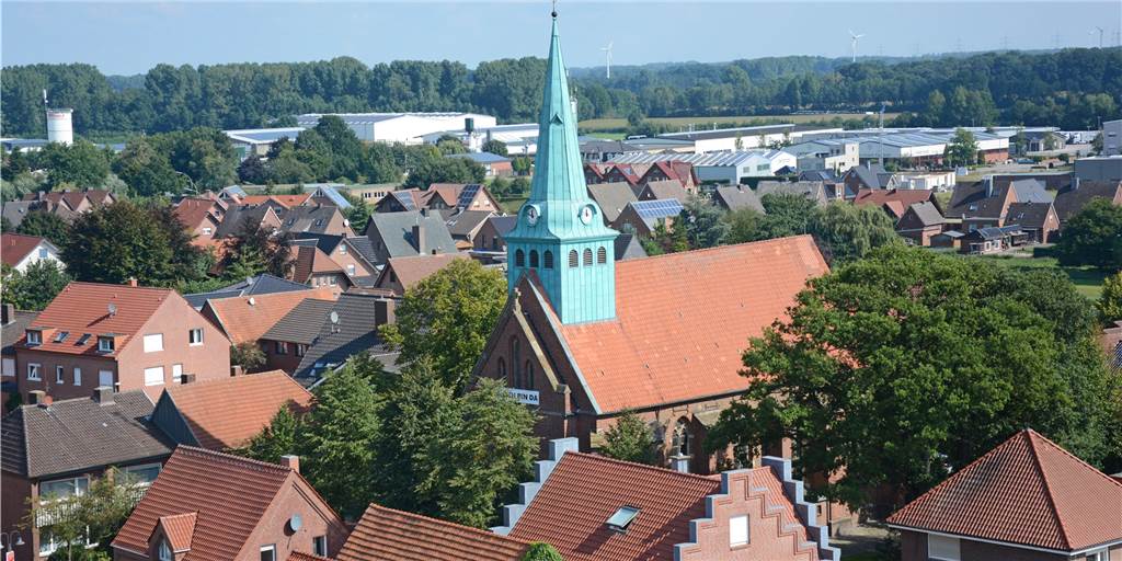 Der Pfarreirat der Gemeinde St. Mariä Himmelfahrt Alstätte und Ottenstein – hier ein Bild der St. Georgkirche in Ottenstein – wird nicht gewählt, sondern vom Bischof berufen. Die Wahlunterlagen waren fehlerhaft, die Wahl wurde abgesagt.