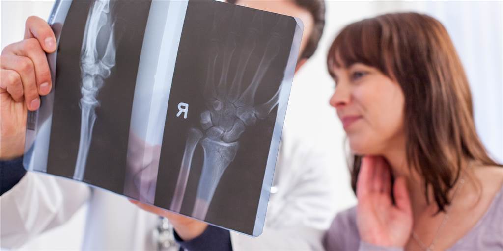 Röntgenambulanz soll in Stadtlohn Anlaufstelle nach kleineren Unfällen sein Röntgenuntersuchungen bei kleineren ambulanten Notfällen sollen nach dem Willen des Klinikums auch nach der Krankenhausschließung am Standort Maria-Hilf in Stadtlohn möglich sein. Die Entscheidung trifft das Klinikum aber nicht allein.