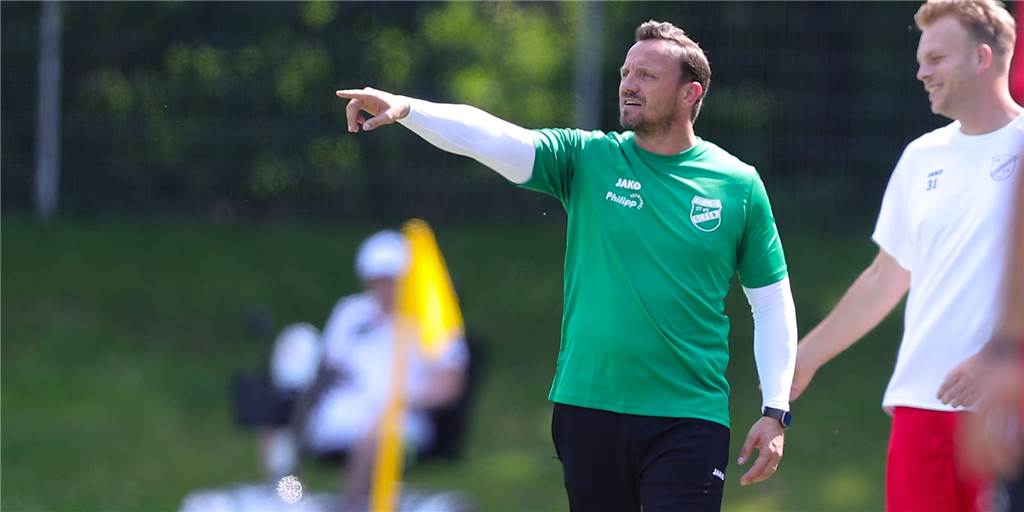 „Große Extramotivation“: SuS-Olfen-Verteidiger kommt aus Verletzung und erhält direkt Sonderlob Patrick Linnemann lobte einen Spieler nach dem Sieg über den TuS Stockum besonders.