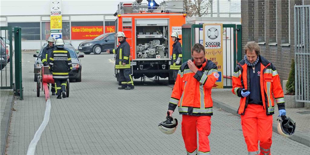 Feuerwehr: Bau-Stillstände in Niederaden und Artenschutz in Horstmar Vor einigen Jahren hatte die Horstmarer Feuerwehr einen Einsatz bei einem Blockhausbrand an der Scharnhorststraße. Jetzt soll auf dem Gelände das neue Feuerwehrgerätehaus des Löschzugs entstehen.