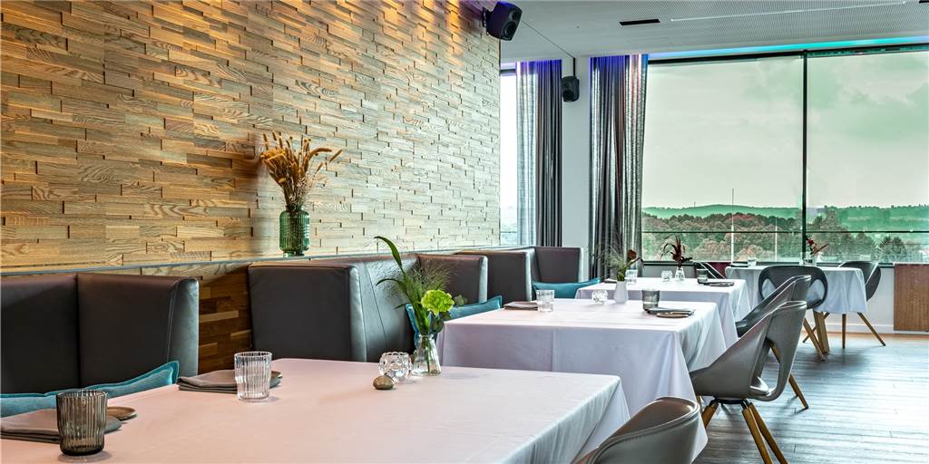 Gourmet-Restaurant „The Stage“: Blattgold und Kaviar über Dortmunds Dächern Gourmet-Restaurant „The Stage“: Blattgold und Kaviar über Dortmunds Dächern