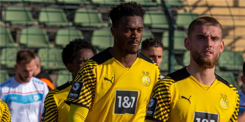 Entscheidender Treffer zwischen der BVB-U23 und Viktoria Berlin fällt erst kurz vor Schluss Dan-Axel Zagadou von den Profis war für die BVB-U23 in Berlin am Ball.