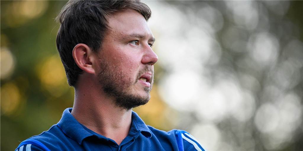 Droht das Karriereende? Dauerbrenner des BV Lünen verletzt sich bei der zweiten Mannschaft BV-Trainer Marco Fischer bangt um einen seiner absoluten Stammspieler.