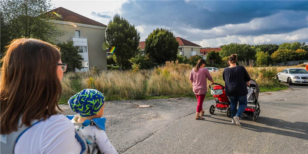Warum ziehen Menschen aus manchen Dortmunder Stadtteilen schnell wieder weg? Die Stadt Dortmund will von fast 10.000 zufällig ausgewählten Bürgern wissen, wie wohl sie sich in ihrem Wohnquartier fühlen und ob sie bleiben wollen.