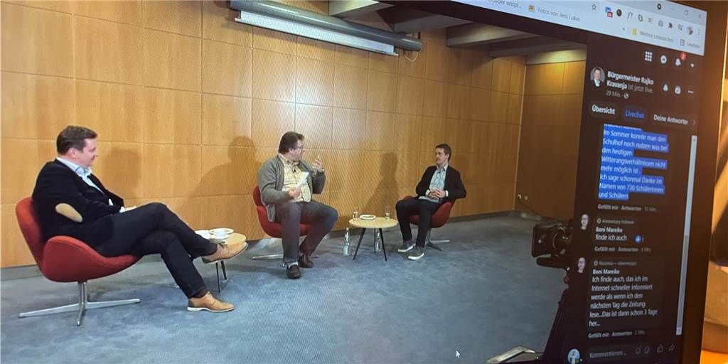 Medien-Debatte: „Leben im Zwiespalt zwischen Schnelligkeit und Sauberkeit“ Diskussion bei Facebook: Rajko Kravanja, Guido Baumann und Matthias Langrock (v.l.).