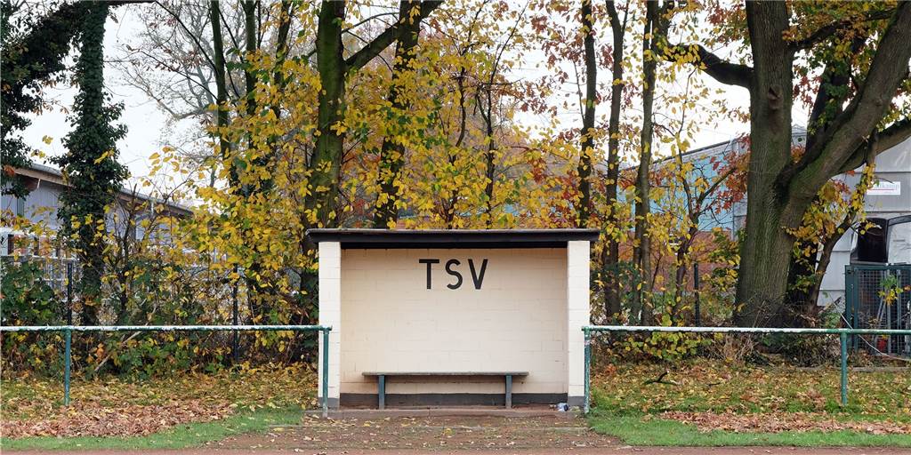 Platzschließung - den TSV Feldhausen erreichten gute Neuigkeiten Platzanlage TSV Feldhausen