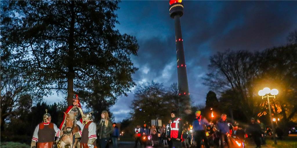 Zuletzt ritt Sankt Martin 2019 durch den Westfalenpark in Dortmund. 2020 folgte eine Corona-bedingte Pause.