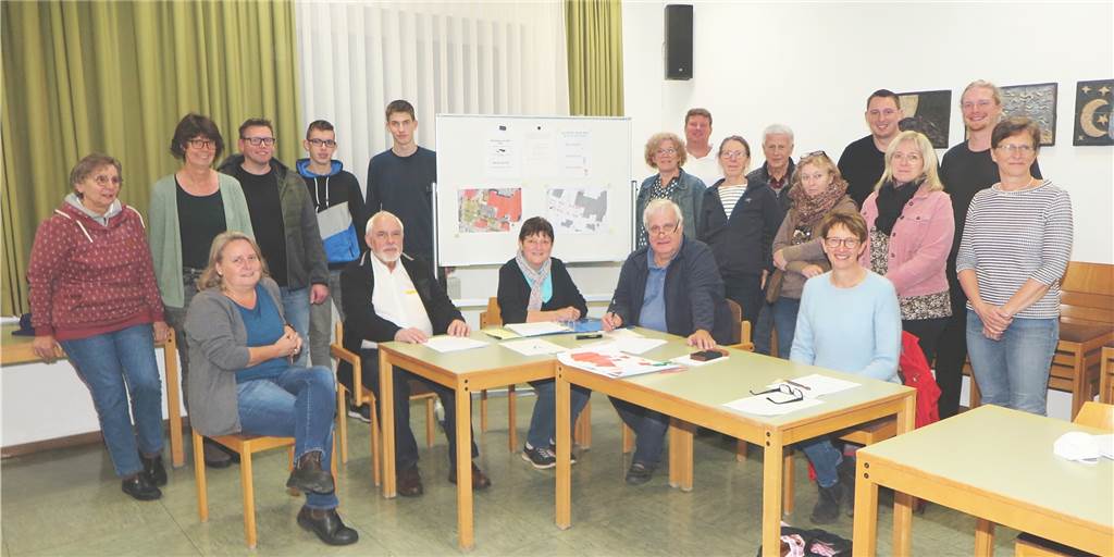 Weihnachtsmarkt: „Marktplatz der Hilfe“ zieht wegen 3G-Regel um Vertreter einiger karitativer Gruppen stellten am Freitagabend ihre Aktivitäten für den 17. „Marktplatz der Hilfe“ in Schermbeck vor.