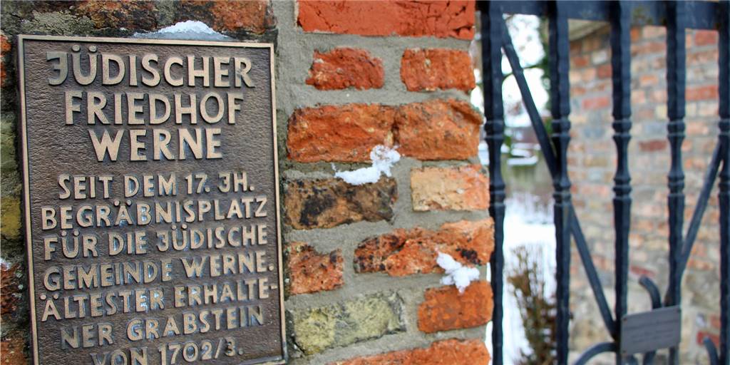 Friedhof in Werne: Jahrhunderte alte Grabsteine erinnern an jüdisches Leben Der jüdische Friedhof an der Südmauer in Werne.
