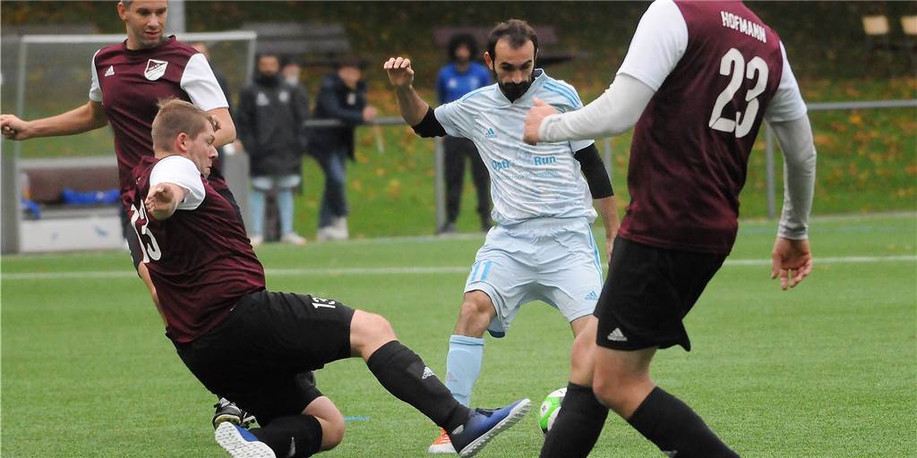 Castrop-Rauxeler Vorsitzender läuft selbst auf - damit ein Topspiel gewonnen wird Castrop-Rauxeler Vorsitzender läuft selbst auf - damit ein Topspiel gewonnen wird