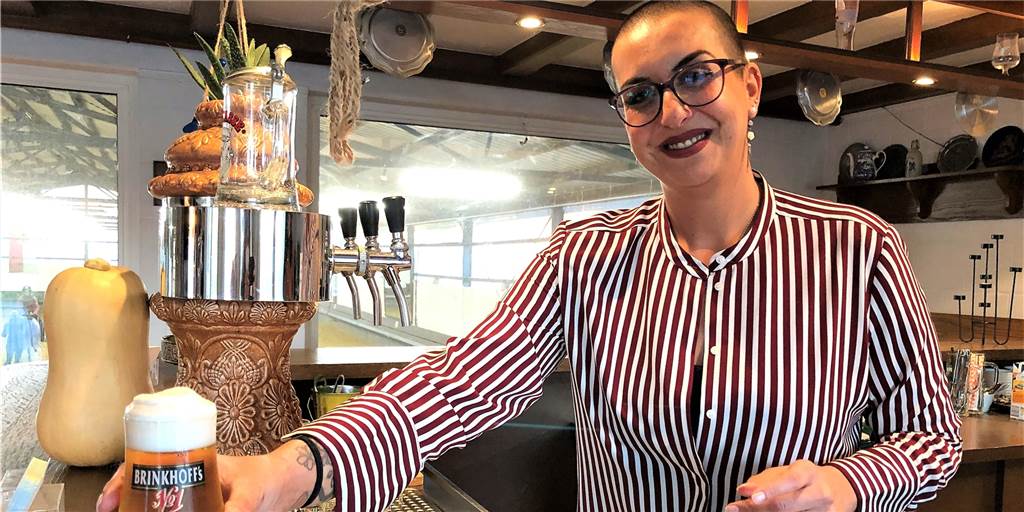 Dortmunder Busfahrerin weckt Traditions-Gaststätte aus Dornröschenschlaf Busfahrerin Afsun Eiman hat sich einen Traum erfüllt und eine Gaststätte im Dortmunder Westen neu eröffnet.