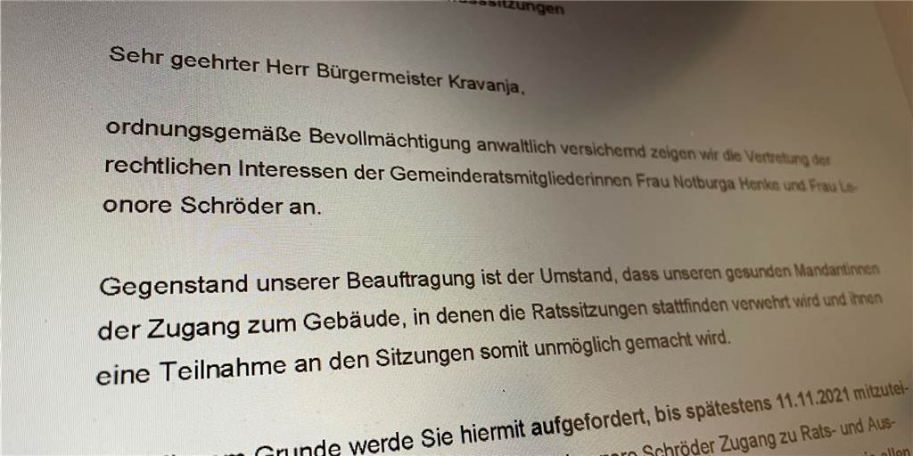 Hat Henkes 3G-Rebellion eigentlich eine Chance? Ein Rechtslage-Check Das ist das Schreiben des Rechtsanwaltes, mit dem Notburga Henke gegen die geltenden Regelungen bei Rats- und Ausschuss-Sitzungen in Castrop-Rauxel vorgeht.