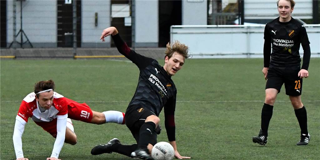 Knochenbruch beim FC Overberge - SV Langschede kassiert erstes Gegentor nach fünf „Zu-Null-Siegen“ Knochenbruch beim FC Overberge - SV Langschede kassiert erstes Gegentor nach fünf „Zu-Null-Siegen“