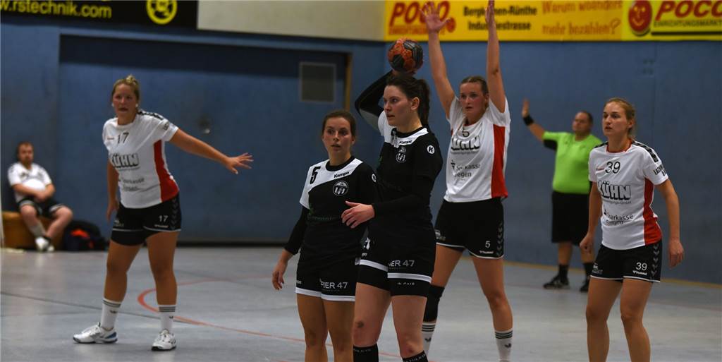 Ladehemmung: TuRa-Handballerinnen in Witten auf verlorenem Posten Jennifer Weinert und Vanessa Rohlf mussten mit dem HC TuRa Bergkamen in Witten wieder eine Niederlage hinnehmen.